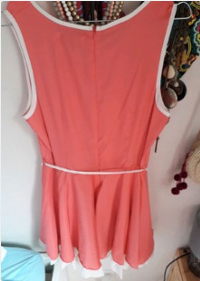 Pour vos cadeaux de fin d'année. Robe neuve étiquetée - photo numéro 5