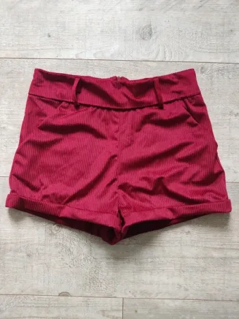 Short taille haute velours côtelé rouge bordeaux avec poches taille L Laçati neuf