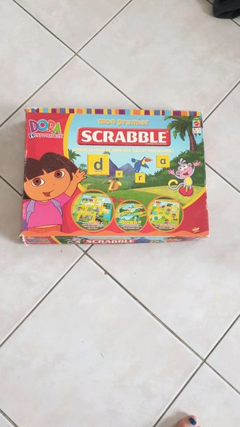 Scrabble dora