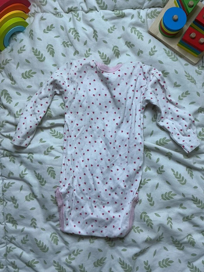 Body manches longues blanc motifs cœurs rose influx 9 mois - photo numéro 6