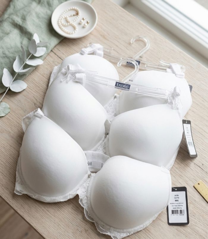 Lot 3 soutien gorge 80 E