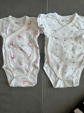 2 bodys mixte MC 1 mois