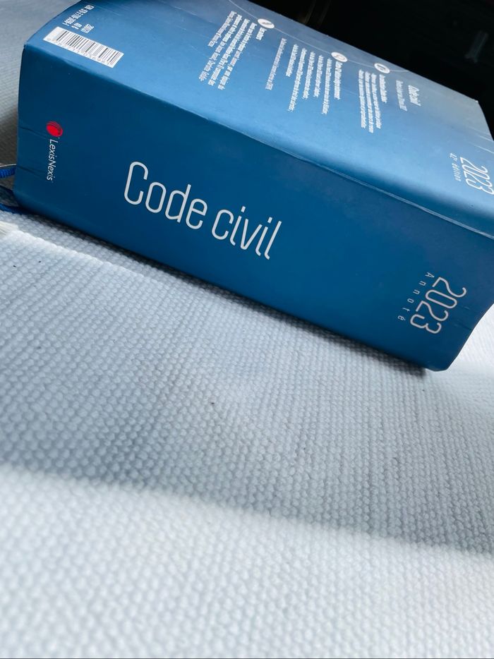 Code civil 2023 éditions LexisNexis surligné - très bon état - photo numéro 4