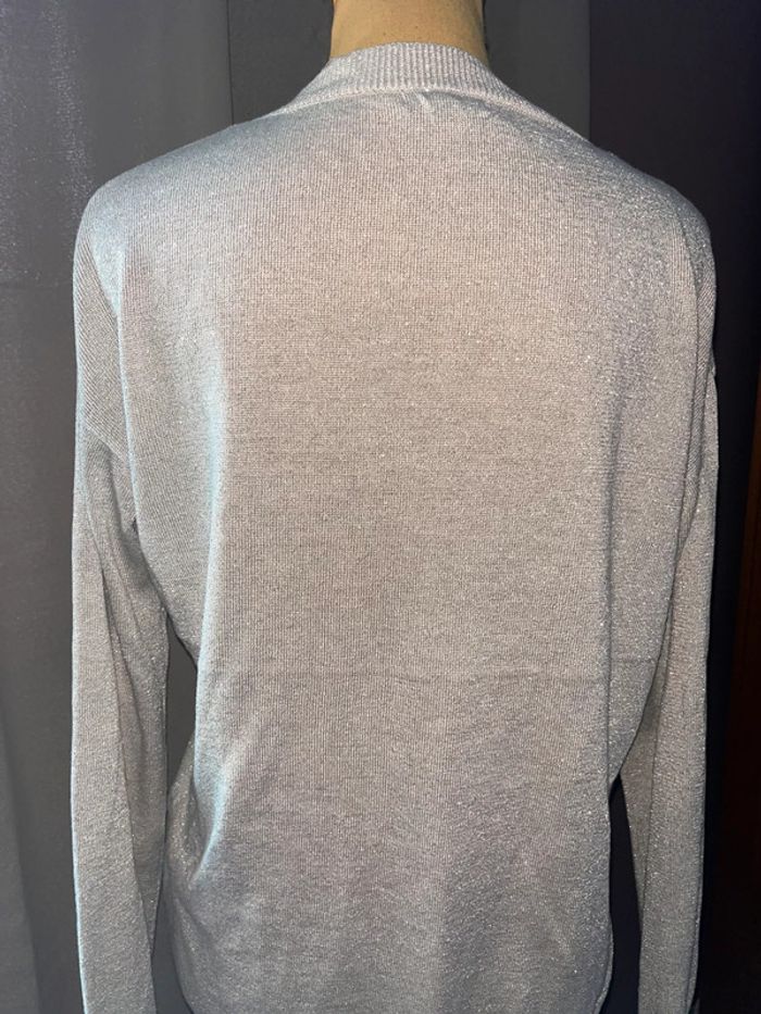 Pull fin col v kiabi doré scintillant taille M - photo numéro 4