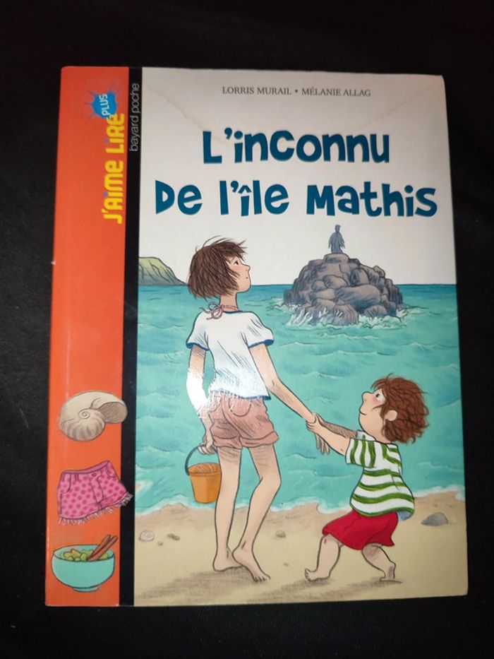 Livre l'inconnu de L'île Mathis