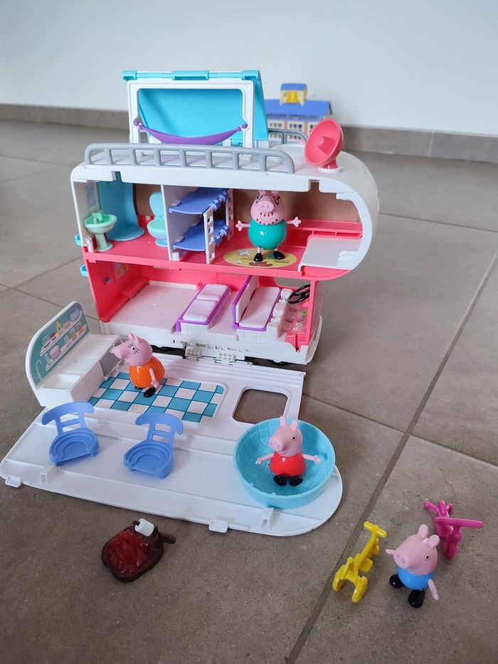 Camping car Peppa pig - photo numéro 7
