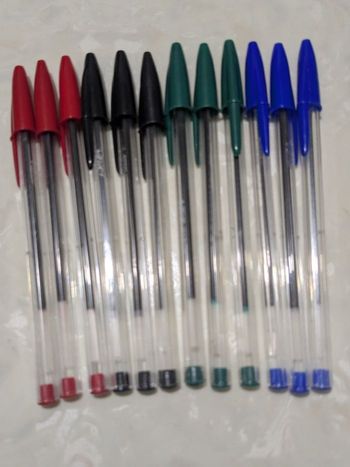 Lot de  12  stylos Bic