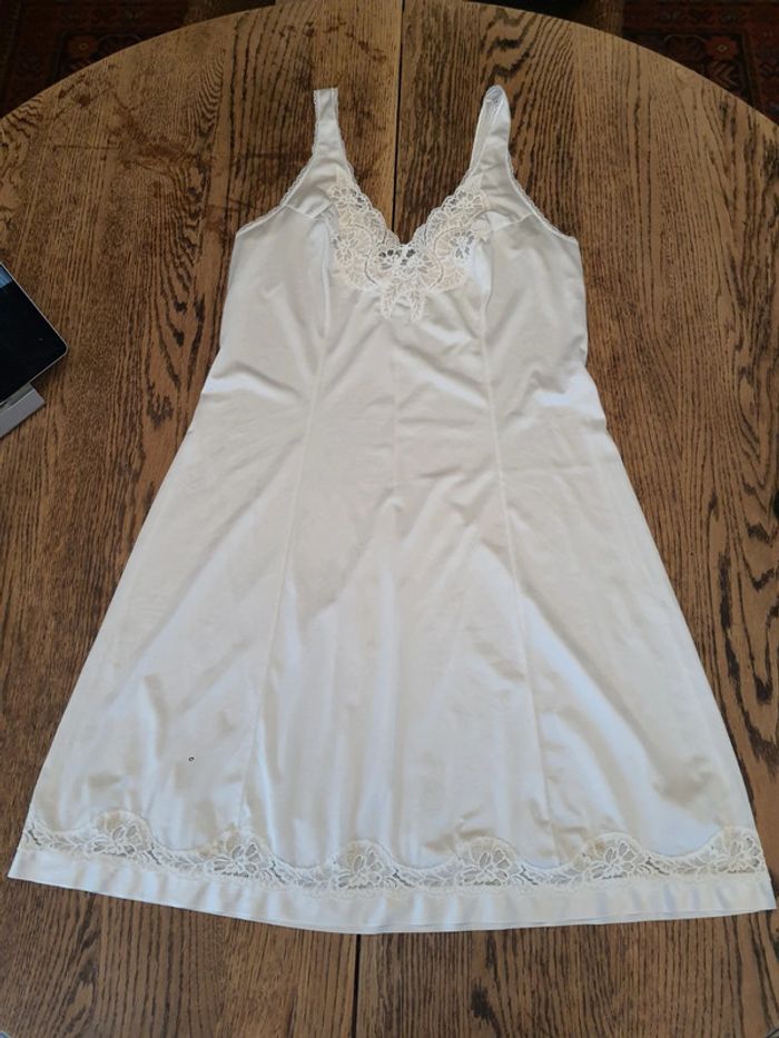 Jolie Nuisette blanche/créme Valisere eu 40 - photo numéro 11