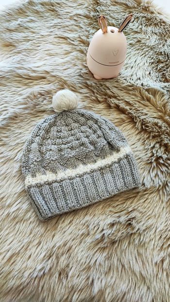 Bonnet gris blanc fait main