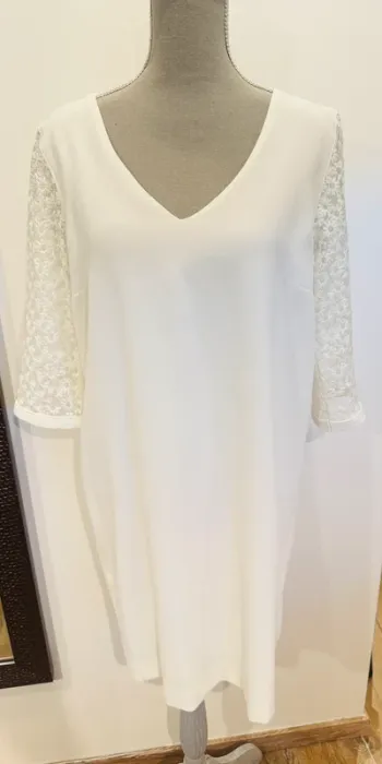 Magnifique robe édition limitée taille 40 neuve jamais porté