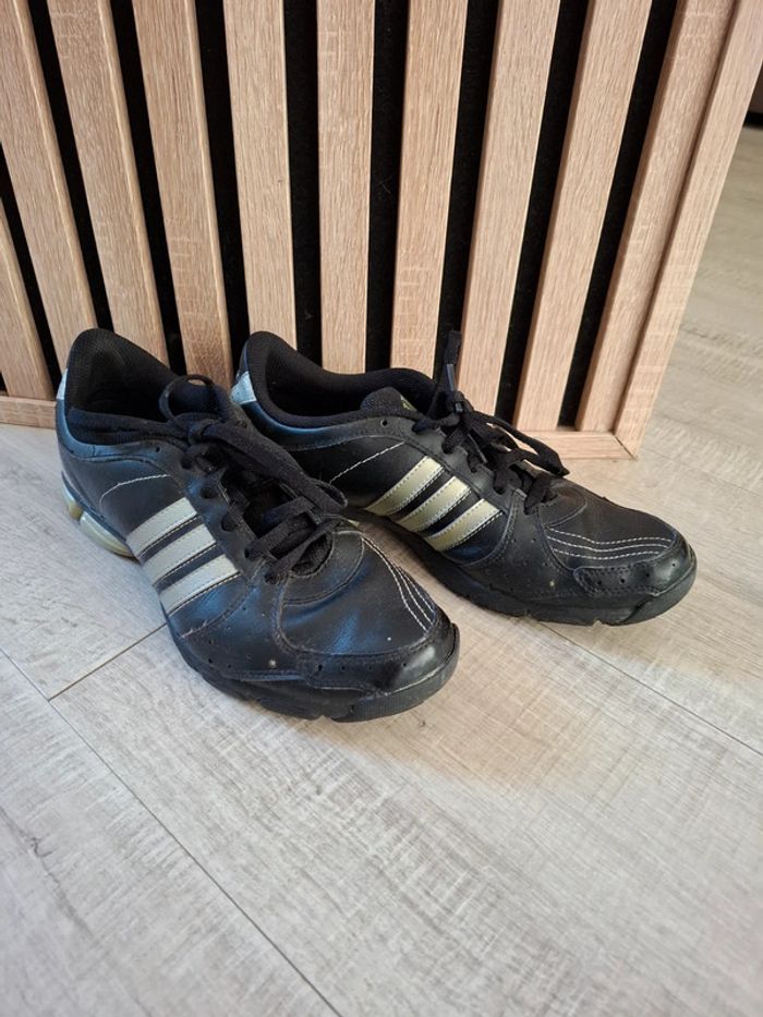 Tennis cuir noir Adidas T 39,5 - photo numéro 2