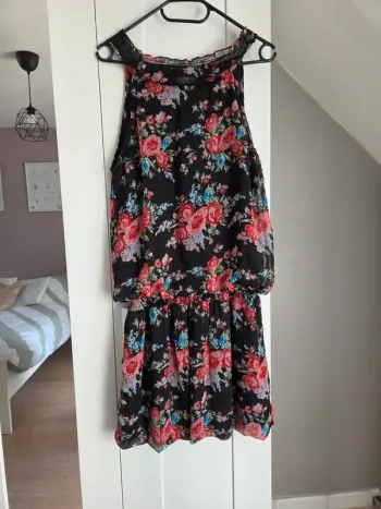Robe noire fleuri femme taille 38