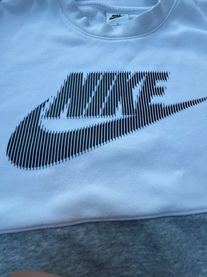 Pull Nike rétro blanc/noir taille S - photo numéro 2