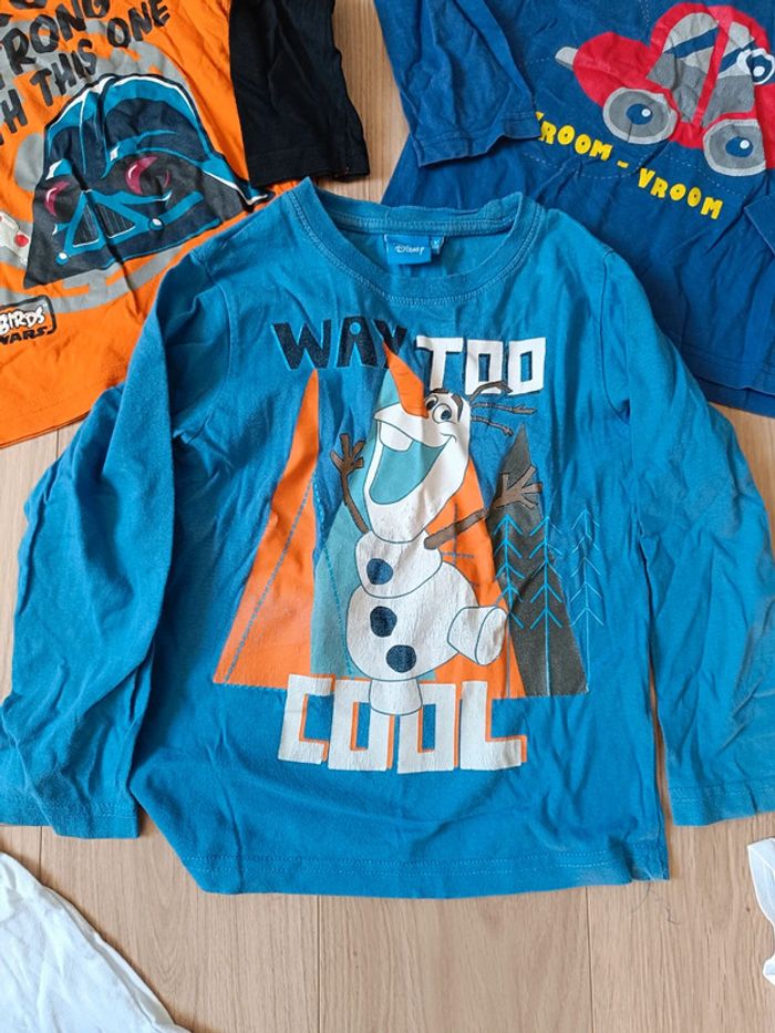 Lot maillots de corps et hauts de pyjamas 4 ans - photo numéro 4