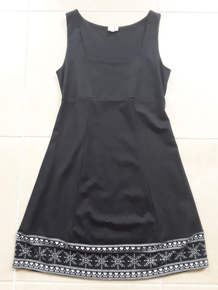 Robe noire LIGNE MATERNITÉ 38/40 NEUVE