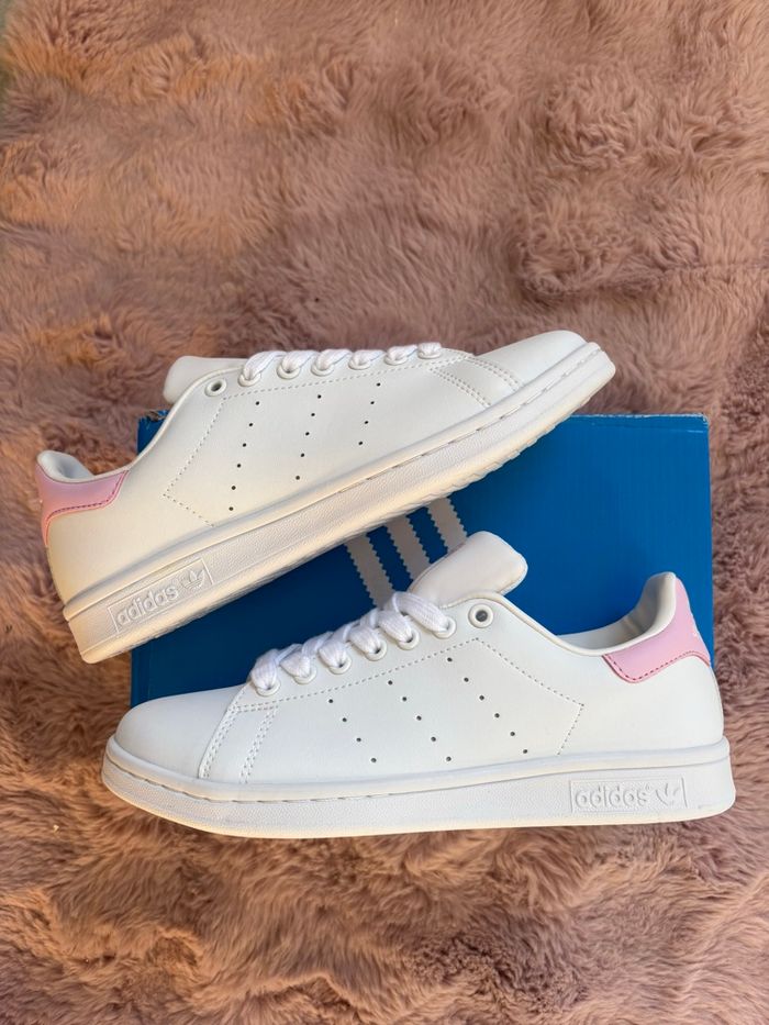 Stan Smith Rose