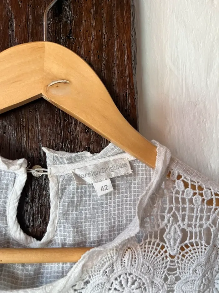 Blouse blanche à dentelle – version originale – T.42 - photo numéro 3