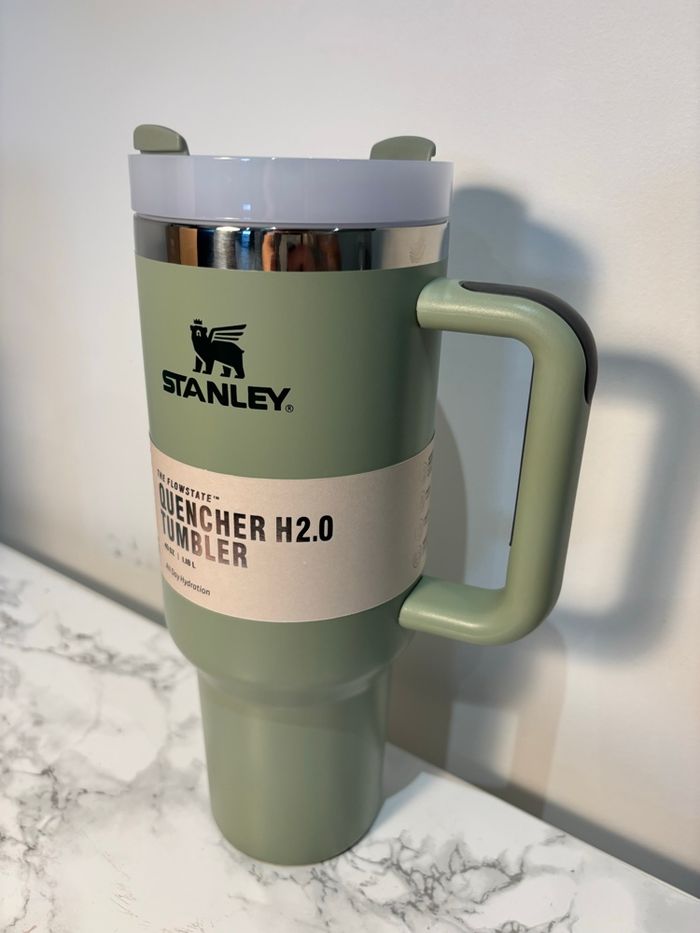 Gourde Stanley 1,18 L – Neuve - photo numéro 2