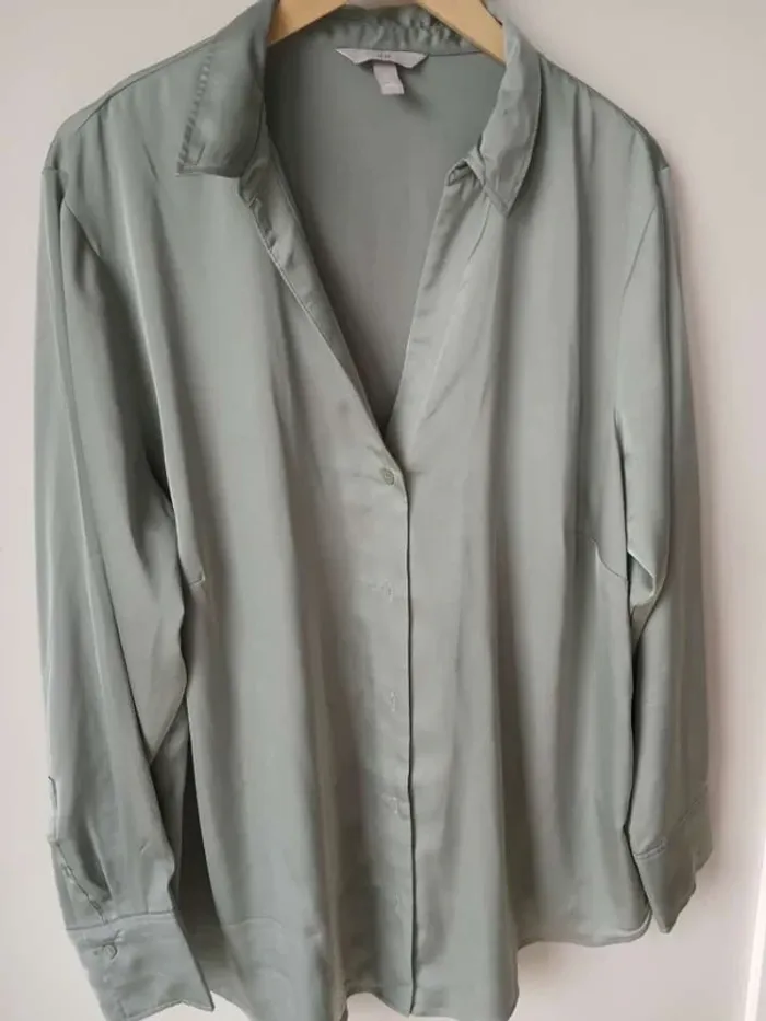 Chemise satinée
