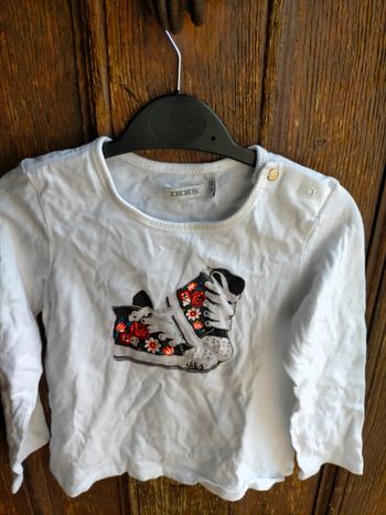 Très beau tee shirt IKKs 4 ans 