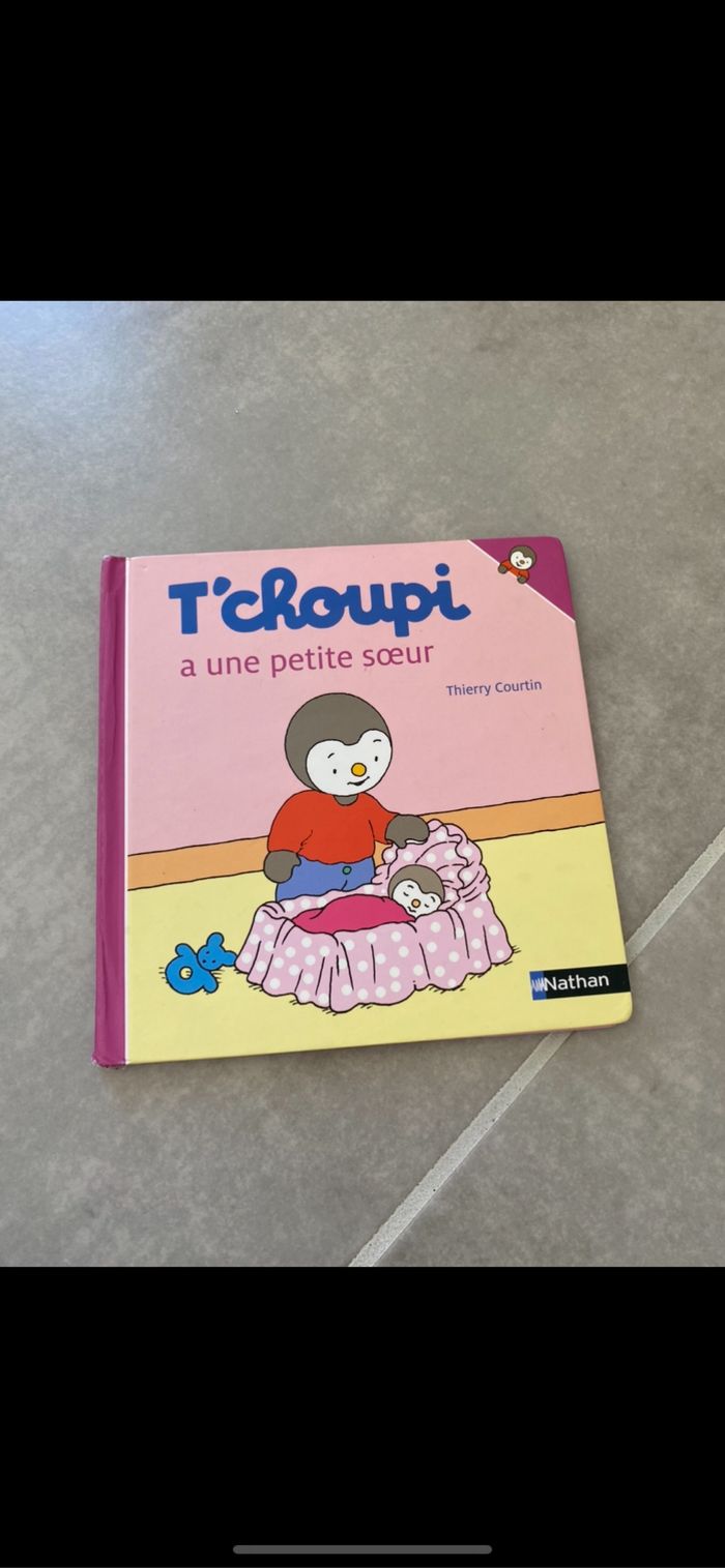 Livre T'choupi a une petite sœur - photo numéro 2