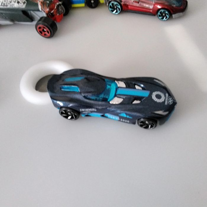 Lot de 9 voitures Hot Wheels - photo numéro 2