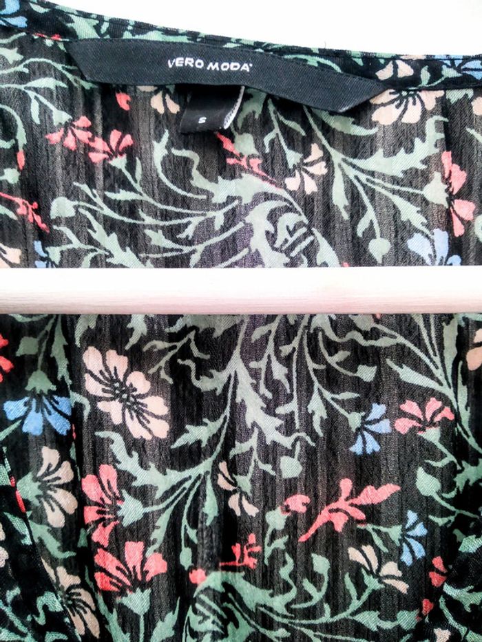 Robe à fleurs Véro Moda taille S - photo numéro 2