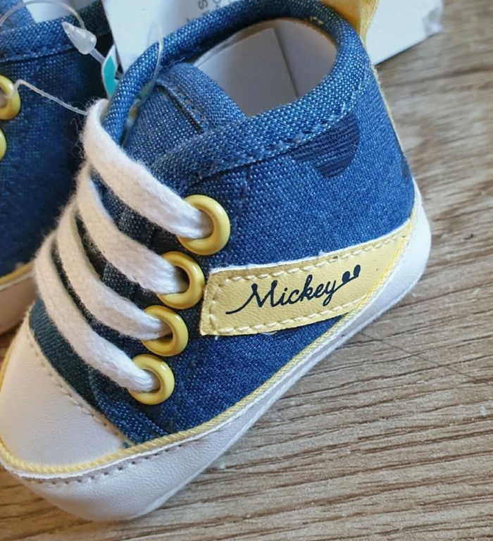 ⭐ Basket Disney Mickey pointure 0/3 mois ⭐ - photo numéro 3
