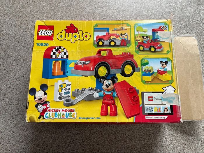 Boîte lego duplo 10828 L’atelier de Mickey - photo numéro 2
