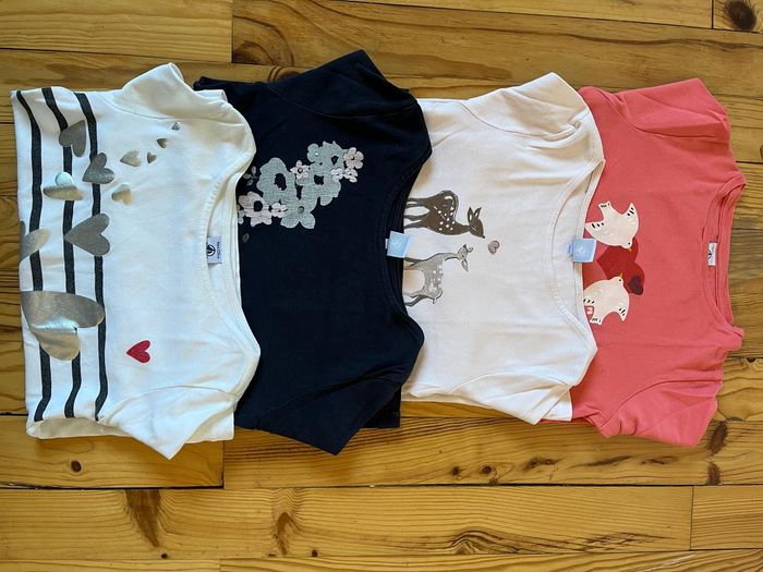 Tee-shirts Petit Bateau 8 ans : 3 + 1 offert