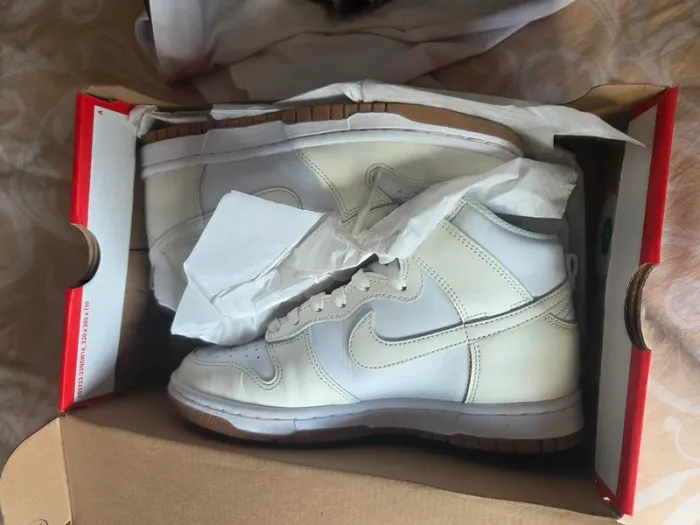 Nike Dunk High 38.5