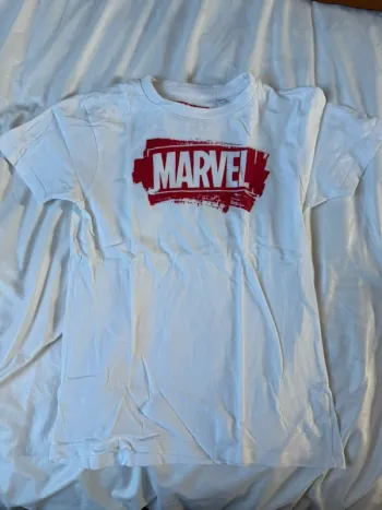 TEE shirt Marvel