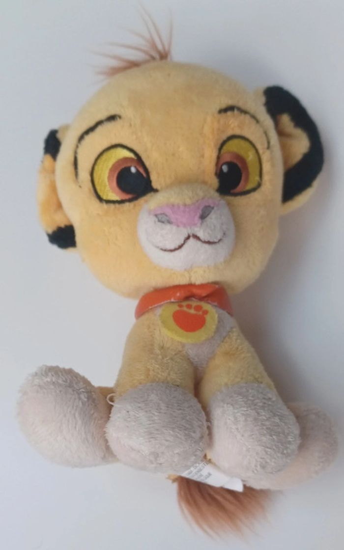 Peluche roi lion