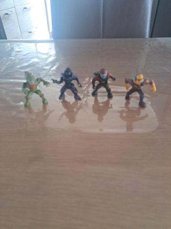 Lot de personnages Fortnite