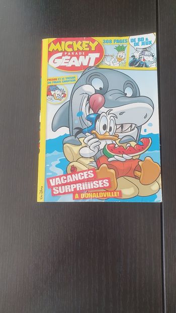 Mickey parade géant 377