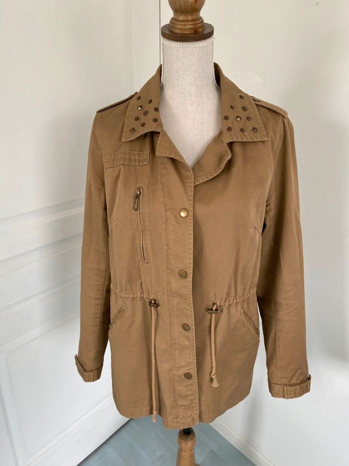 Veste camel cloutée taille 42
