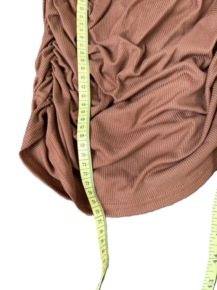 Mini robe légère et moulante froncée sur les côtés marron neuve S/36 - photo numéro 6