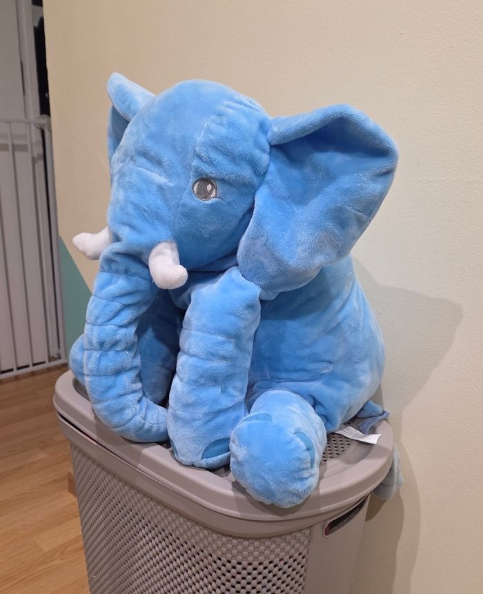 Grosse peluche éléphant - photo numéro 2