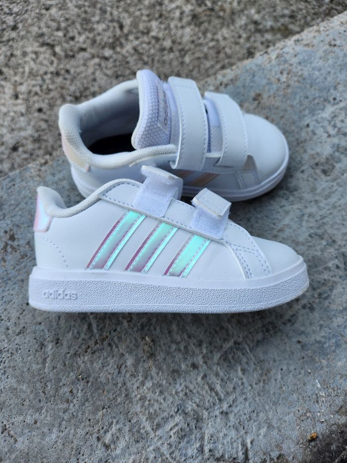 Basket addidas - photo numéro 3