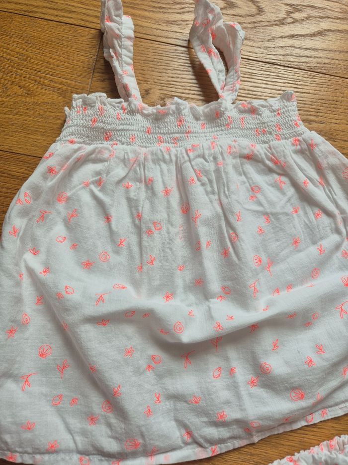 Robe neuve et son bloomer 3 mois - photo numéro 2