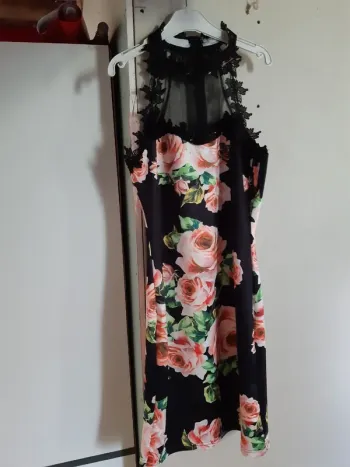 Robe noir à fleurs 🌸