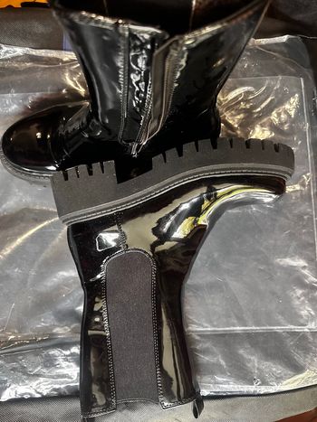 Bottes vernies 38