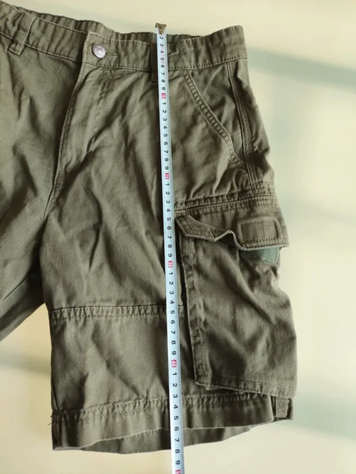 Short Kiabi kaki – Taille S, très bon état général. - photo numéro 9