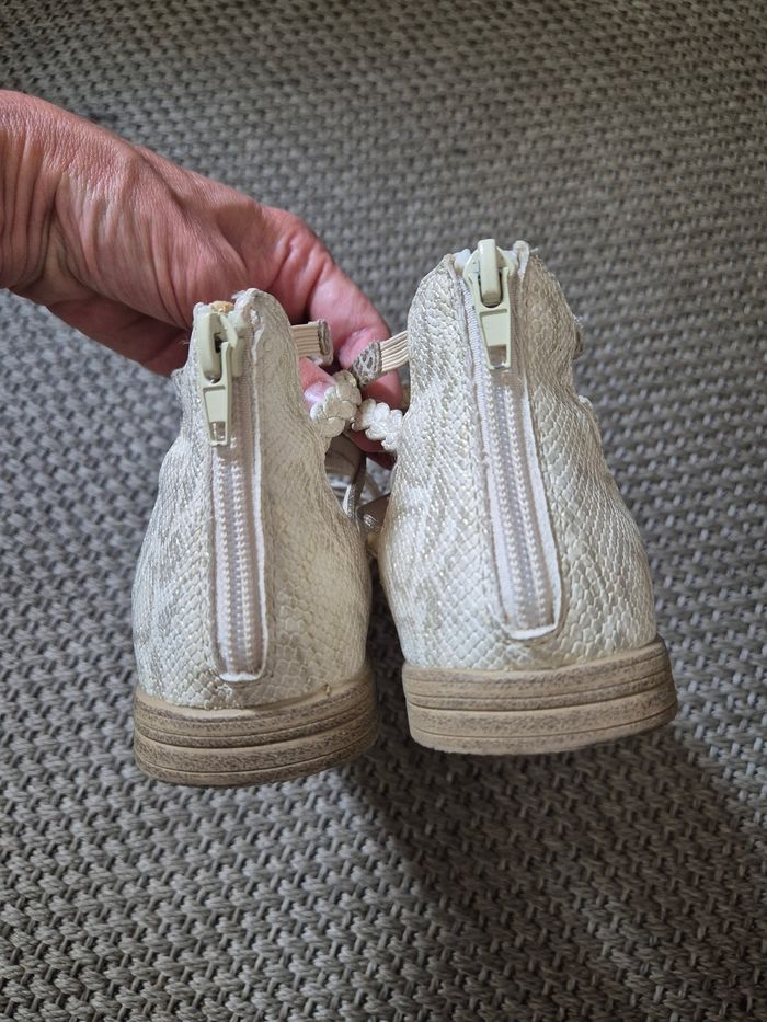 Chaussure spartiates dorées fille - taille 33 - photo numéro 7