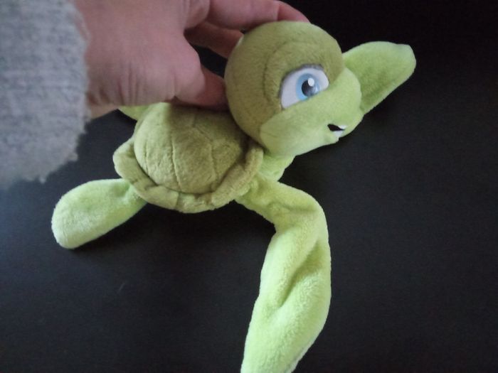 Doudou, peluche tortue disney verte, crush du monde de nemo - photo numéro 3