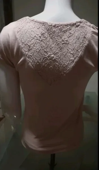 Tee-shirt brodé rose