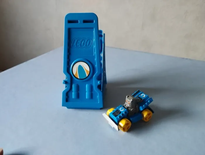 Lego racers warrior vintage