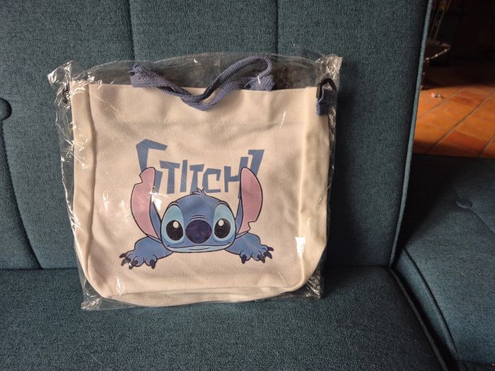 Sac Foure tout à bandoulière Stitch – Cute, pratique & prêt pour l’aventure ! - photo numéro 7