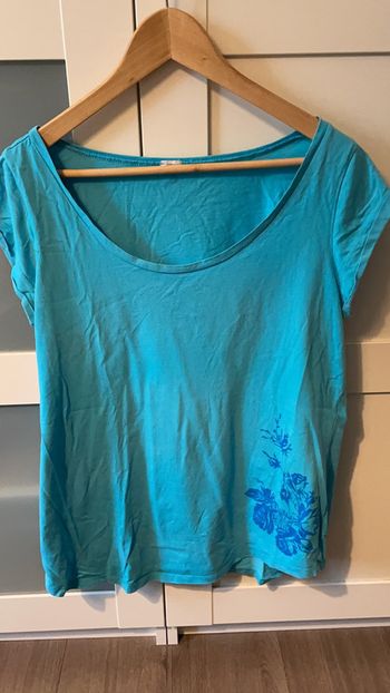 Tee shirt