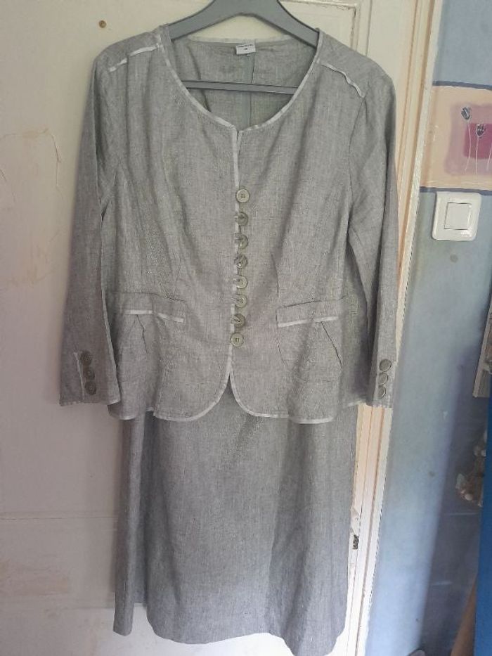 Tailleur robe argenté, marque Jaqueline Riu, taille 44